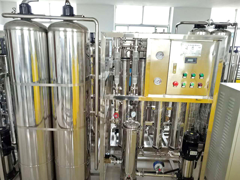 水廠罐裝設備7.jpg